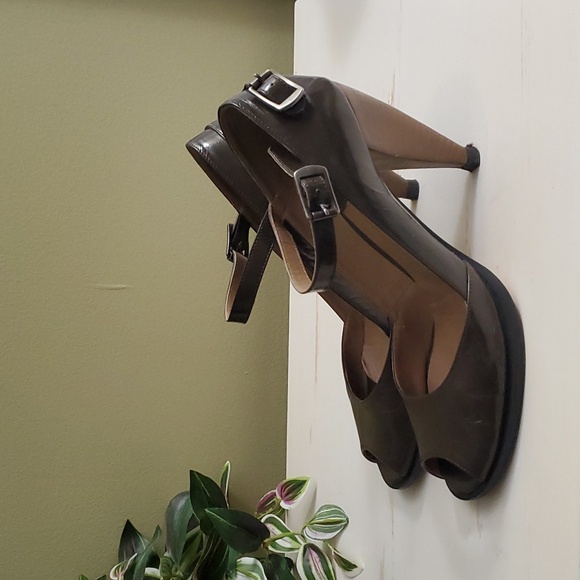 Chloé | Dark Olive Green Patent Leather Peep-toe Heels Sz 37 - Picture 3 of 15